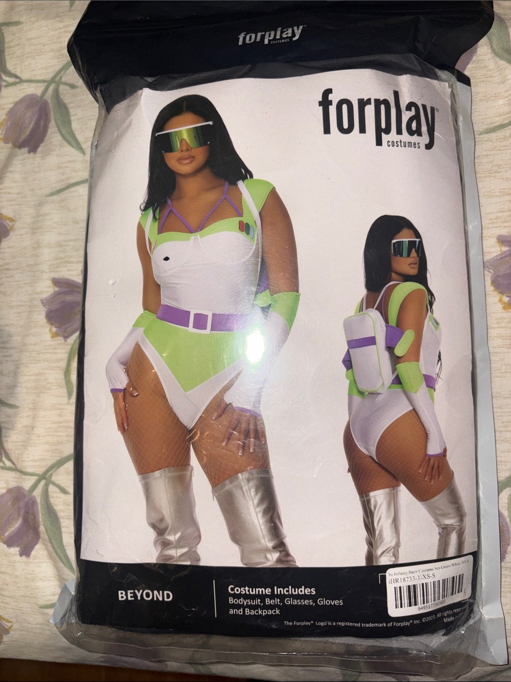 New XS/S Sexy buzz costume